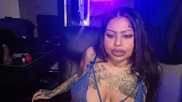 chicanachic13's cam snapshot