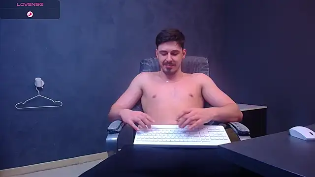 EnzoRace's cam snapshot