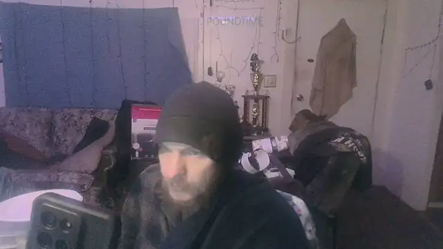 Poundtown1226's cam snapshot