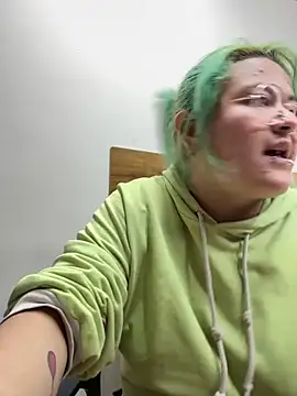 lucky-leah's cam snapshot