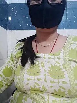 Aishwaryaa_69's cam snapshot