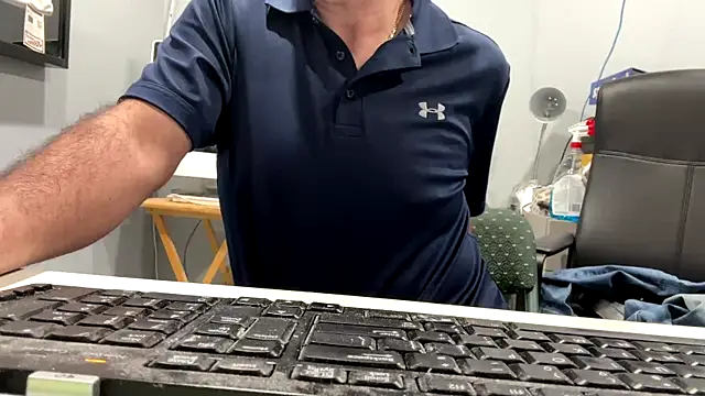 frankyjones8989's cam snapshot