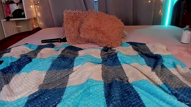 Jess_Lui's cam snapshot