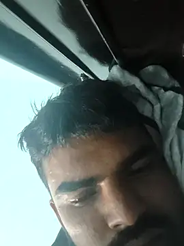 SilentIncoming's cam snapshot