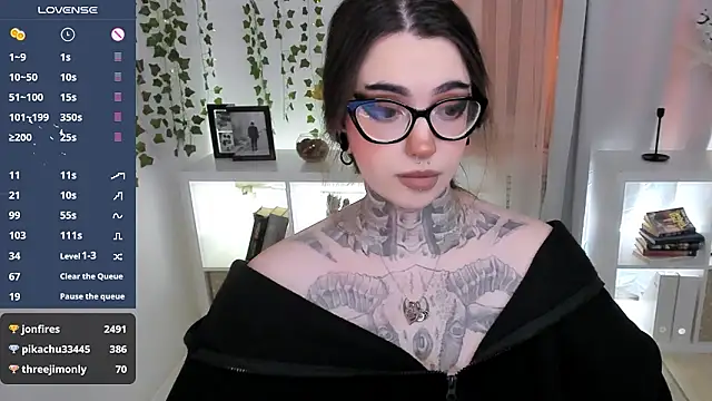 Dixi_Pixi_'s cam snapshot