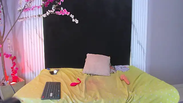 Aliyah_Brooks_cr's cam snapshot