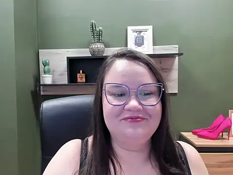 HollyDanceSoul's cam snapshot