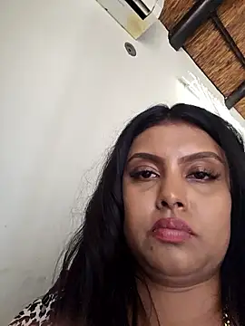 Indian_GlowingMiax live sex cam