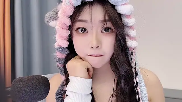 smalldaisy live sex cam