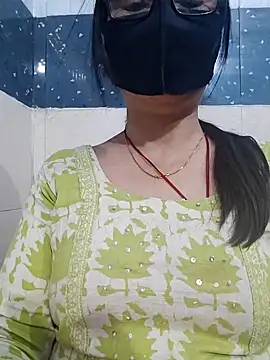 Aishwaryaa_69's cam snapshot