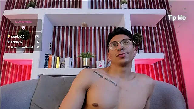 ApoloCruz live sex cam