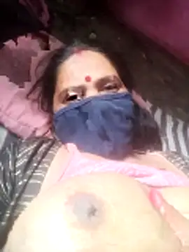 Your-shreya143's cam snapshot