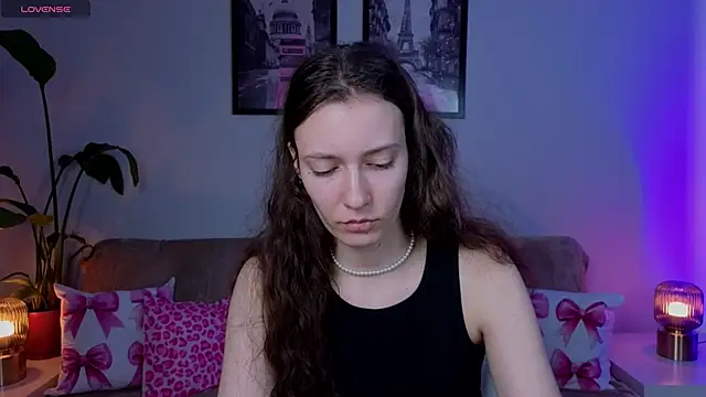 VioletaBloom live sex cam