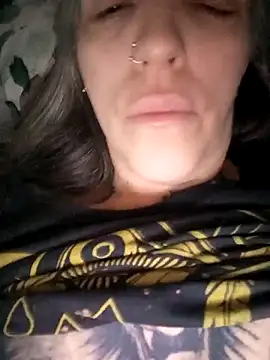 vamporasuccubus19777 live sex cam