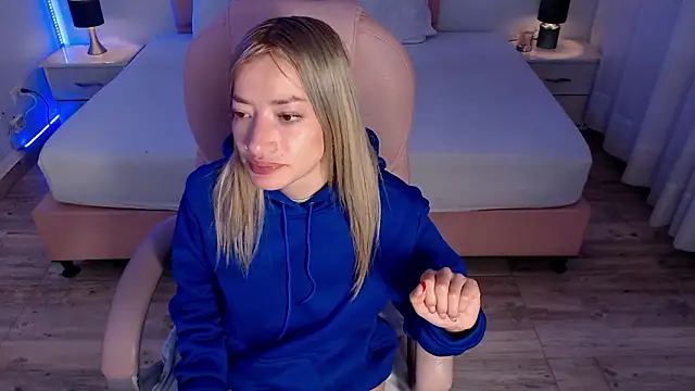 zoe_jones13 live sex cam