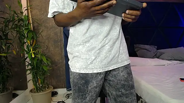 SkylerBigxxx live sex cam