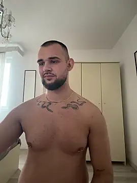 LunaFoxTip live sex cam