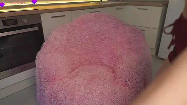 LoraineKlinger's cam snapshot