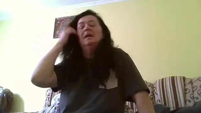 GypsiQueen2 live sex cam