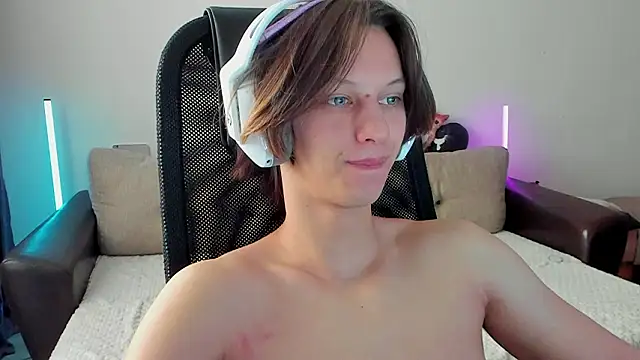 Ostin_meow live sex cam