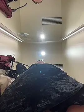 LeiaMood's cam snapshot