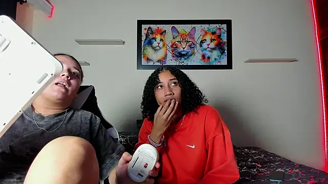 meredit_cris23's cam snapshot