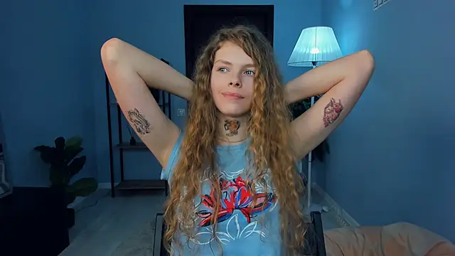 RayaNenlia's cam snapshot