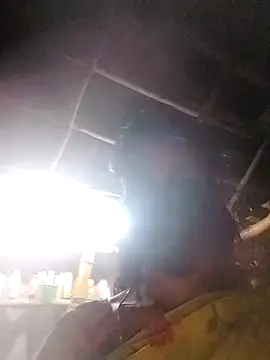 Tamilauntyhot's cam snapshot