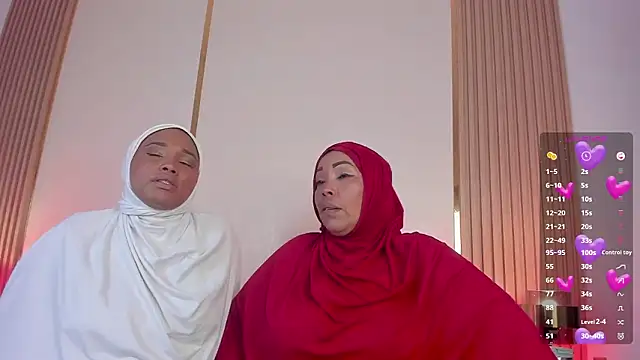 Helen_Camila live sex cam