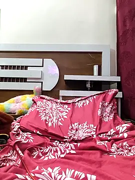 DeSi_hot_young_couple live sex cam