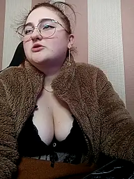 WhiteBellaX live sex cam