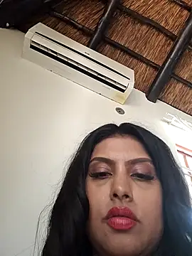 Indian_GlowingMiax live sex cam