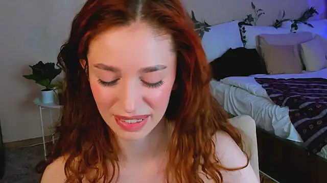 ChristinaConteeree live sex cam