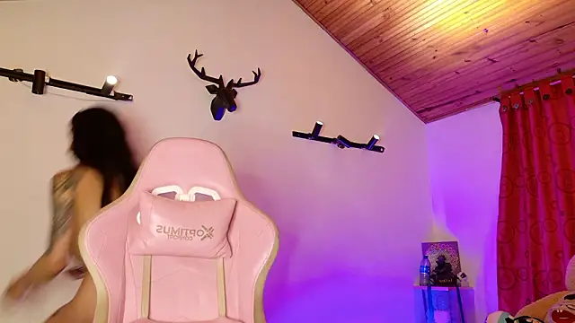 Juana_777 live sex cam