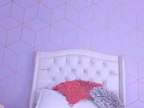 LilithAllenn's cam snapshot