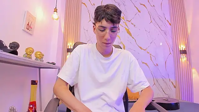 Nikolay_Gregori live sex cam