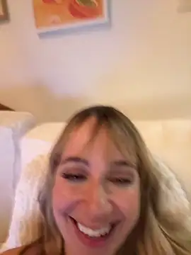 rileylovesyou live sex cam