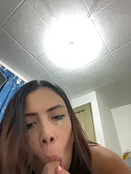 Luxee-'s cam snapshot