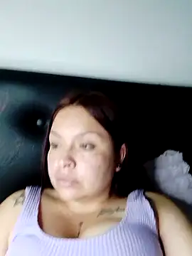 EntoncesIrene's cam snapshot