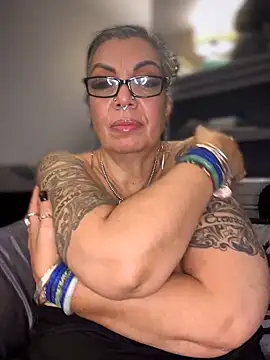 dieseldame1313 live sex cam