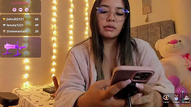 SaraCrow's cam snapshot