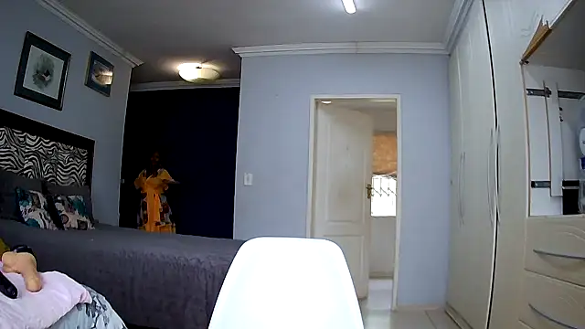 xxBoobieGal's cam snapshot