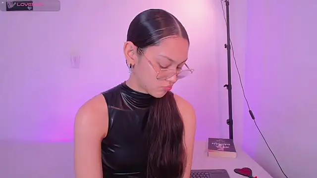 CharlottegrayX's cam snapshot