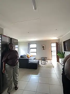 MissLola27 live sex cam