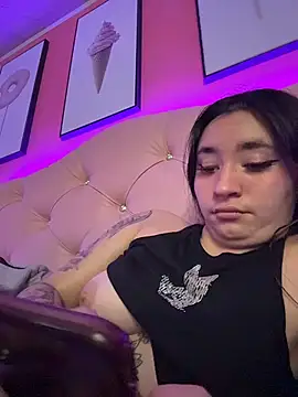 Sophie_LS's cam snapshot