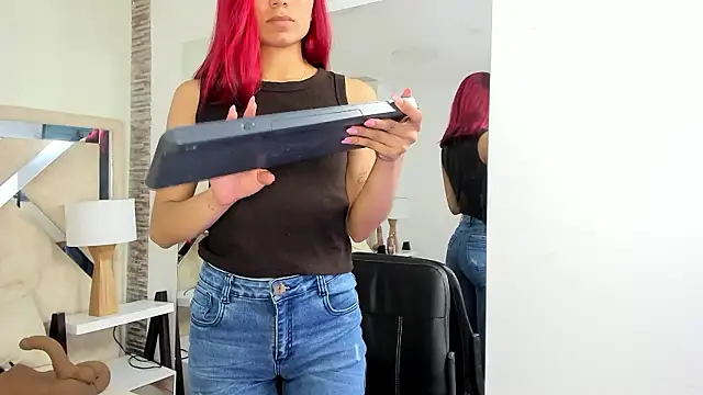 ximena_vasquez8's cam snapshot