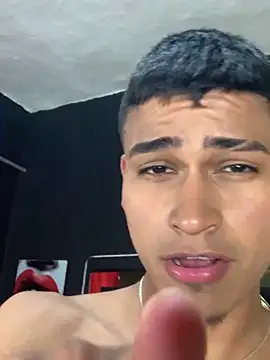 Emiliano_Reyes live sex cam