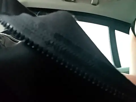 AvaDivaMilf live sex cam