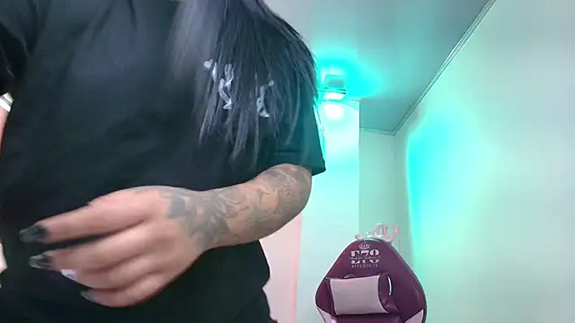 Black_roseee's cam snapshot