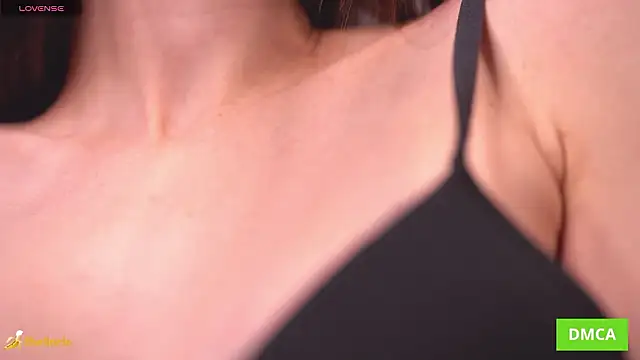 Bellacle live sex cam